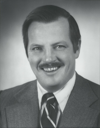 1983 - David (Dave) Edward Cross